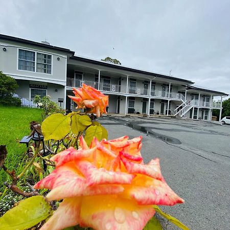 Colonial Lodge Motor Inn Yass Exterior foto